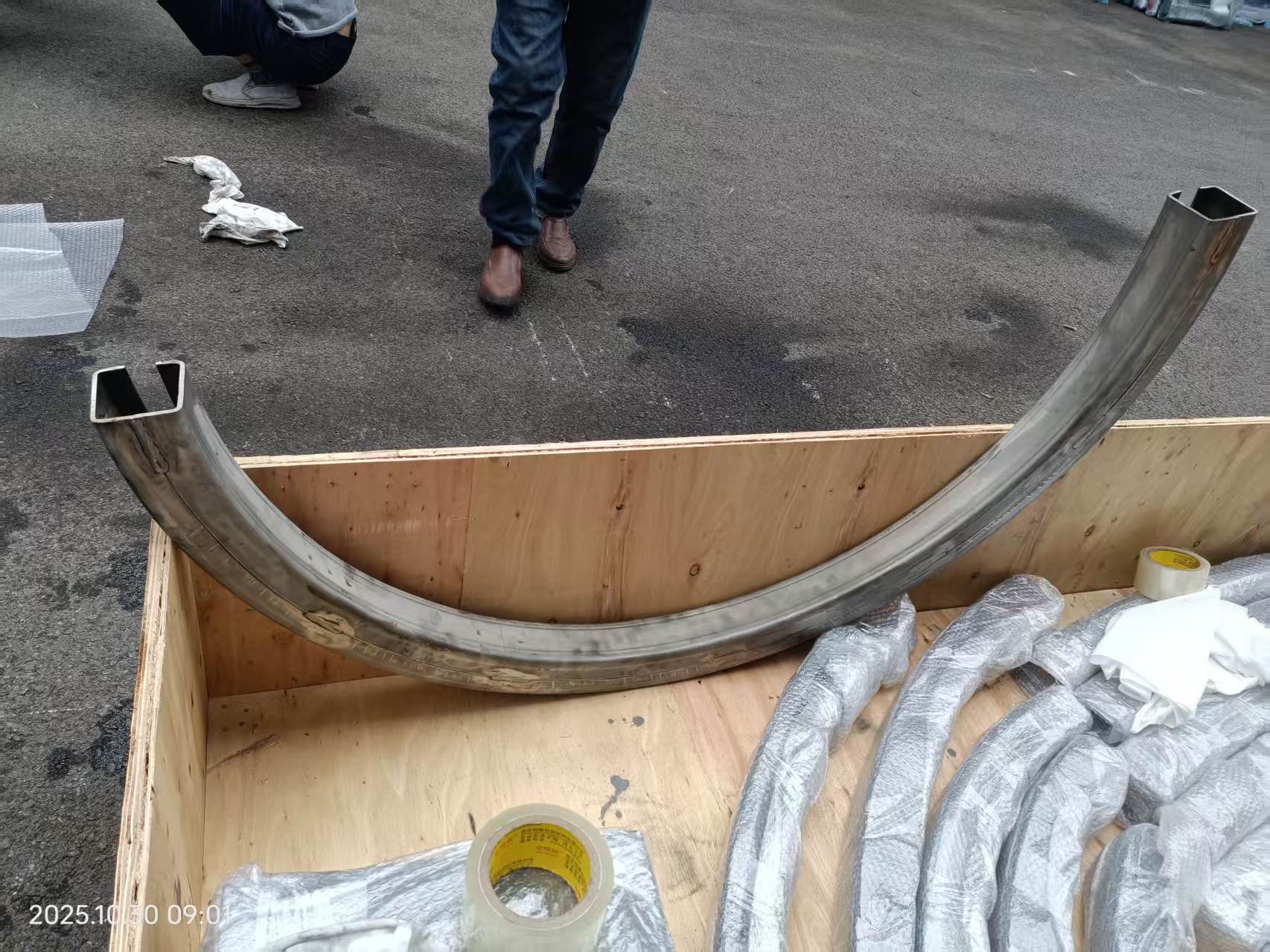 7000 plus Enclosed Track Conveyor System Conveyor Line System hanging conveyor system