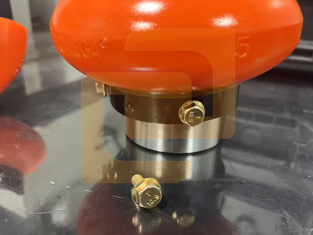 Omega&reg; Elastomeric Coupling Hubs (Carbon Steel)