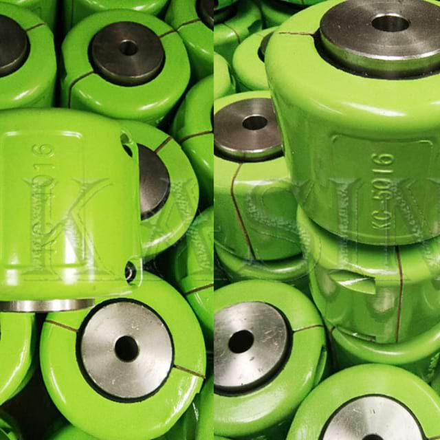 Durable Roller Chain Coupling by Kasin with KANA Standard: Features Aluminum Alloy Cover & Matched Sprockets