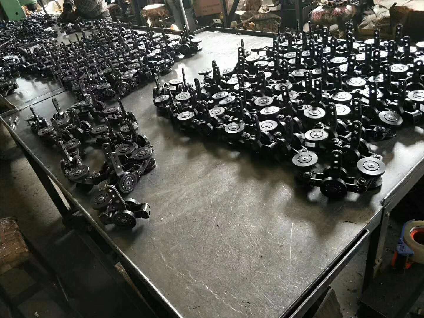 Overhead Conveyor Chain Unibilt&reg; Conveyor Chain: Engineered for Demanding Environments 