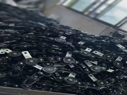 Why Flexible Suspension Systems Improve Heavy Component Transport