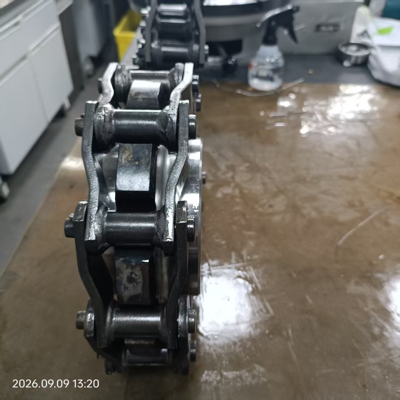 Welded Chain WH/WR Series Heavy-Duty Welded Steel Mill Chain for Demanding Conveyor Applications