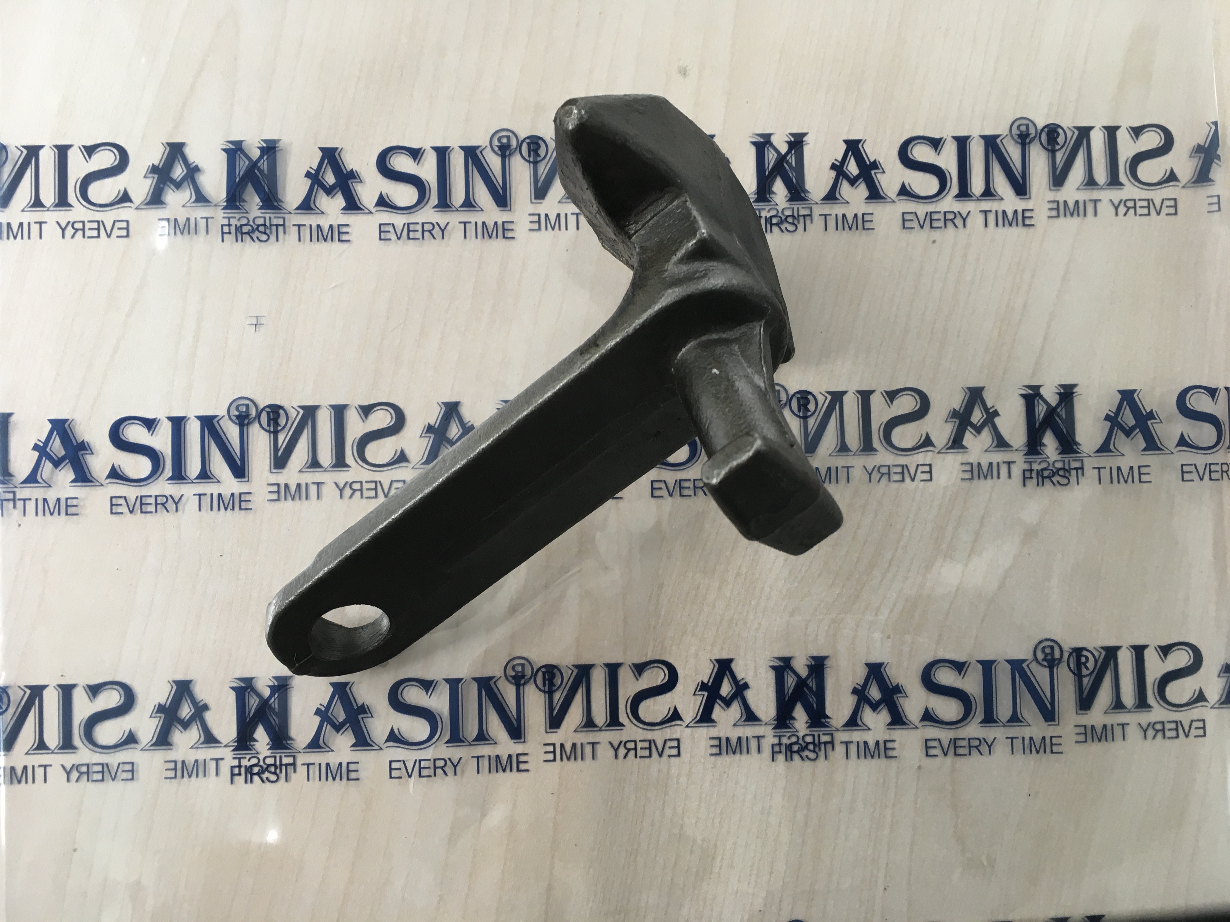 Pusher Dog for Drop Forged Rivetless Chain Heavy-Duty Conveyor Attachment